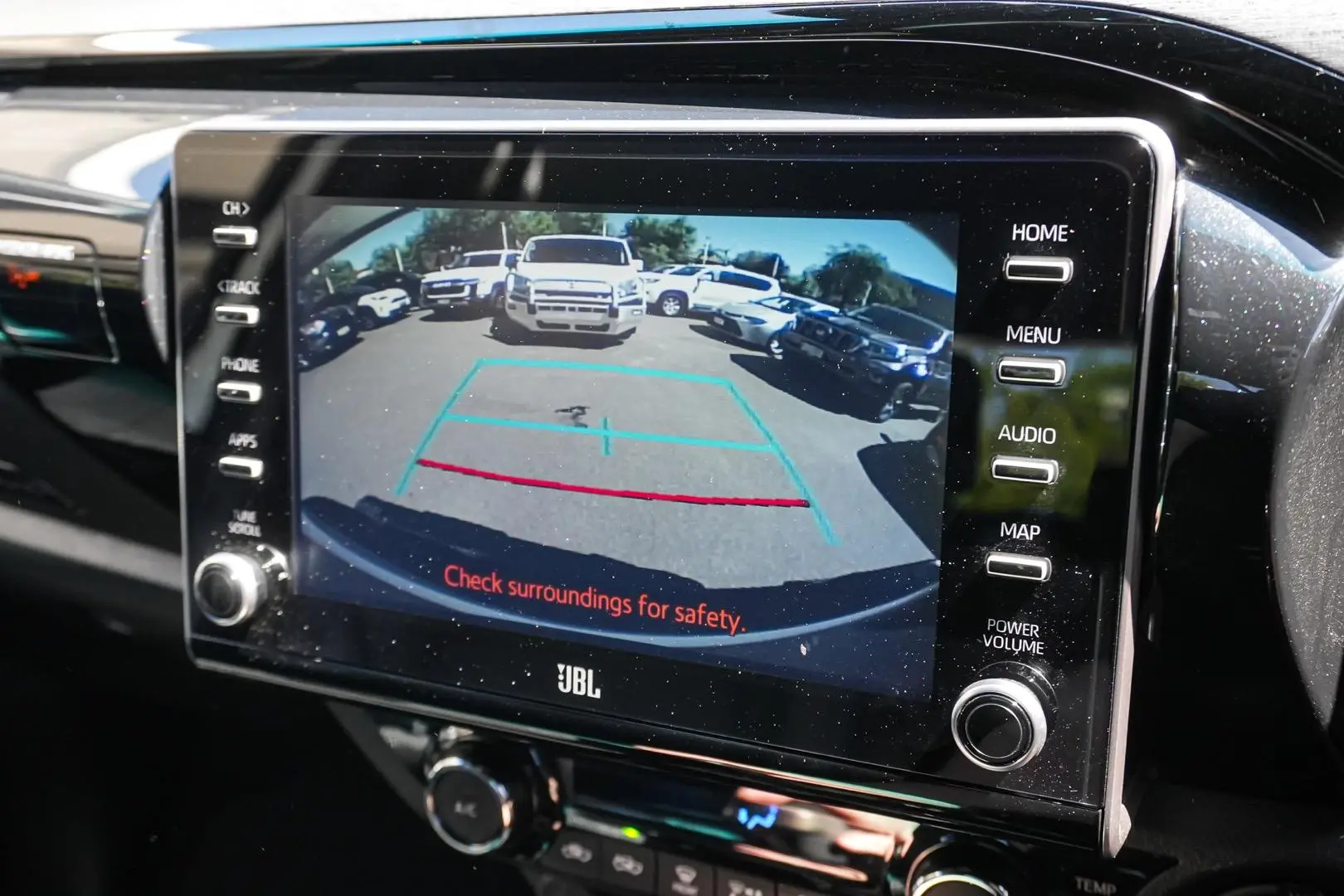 2021 Toyota Hilux Gallery Image 22