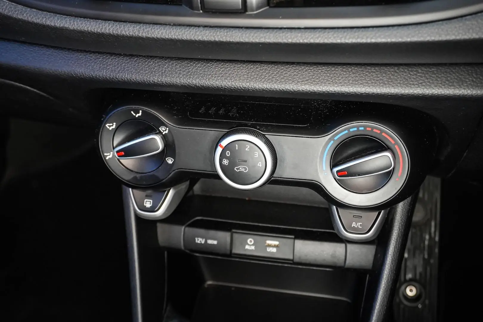 2017 Kia Picanto Gallery Image 21