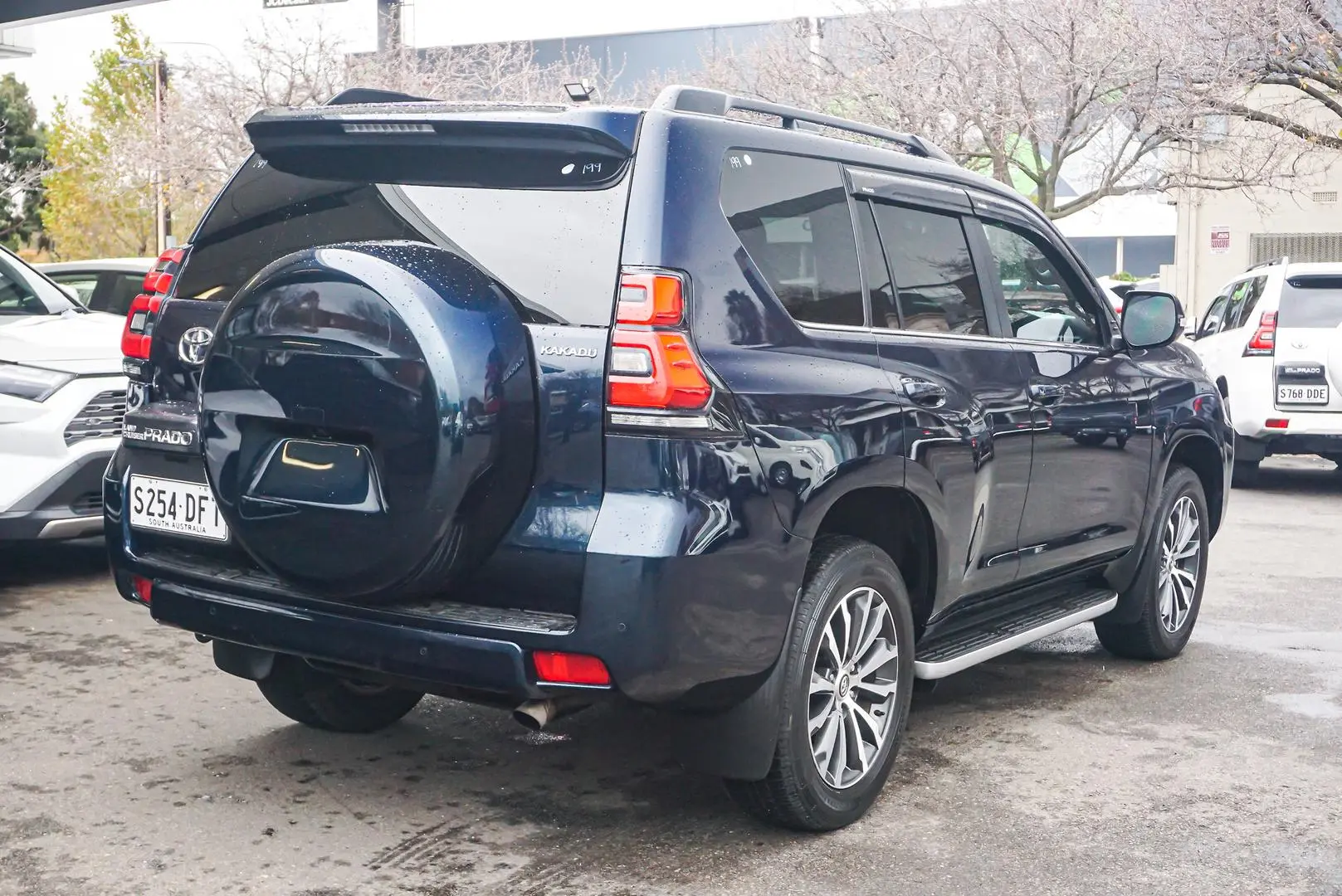 2021 Toyota Landcruiser Prado Gallery Image 3