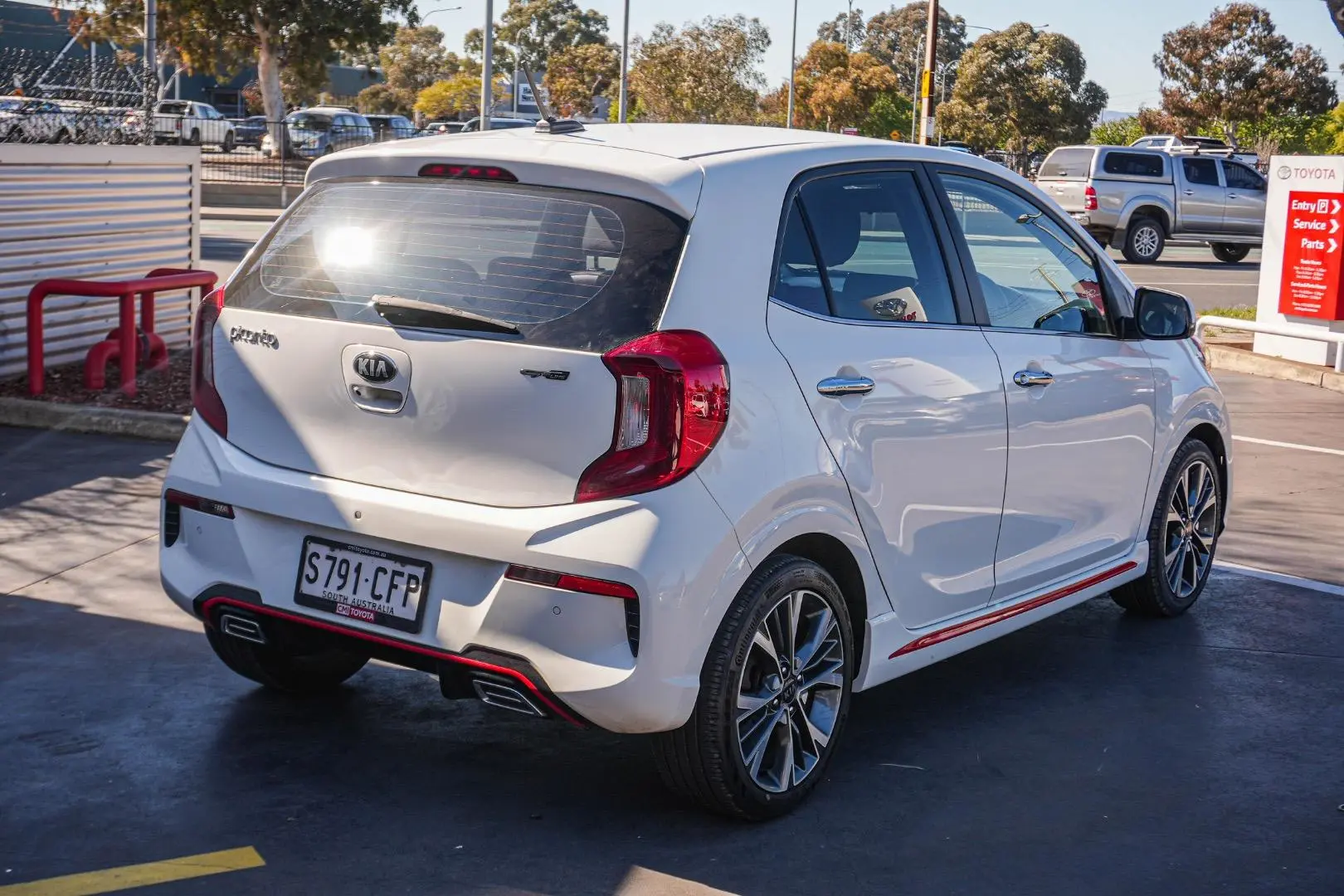 2020 Kia Picanto Gallery Image 3