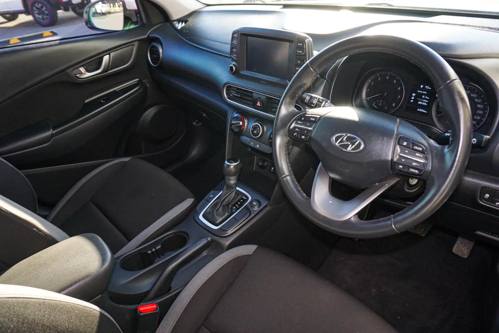 2020 Hyundai Kona Gallery Image 7