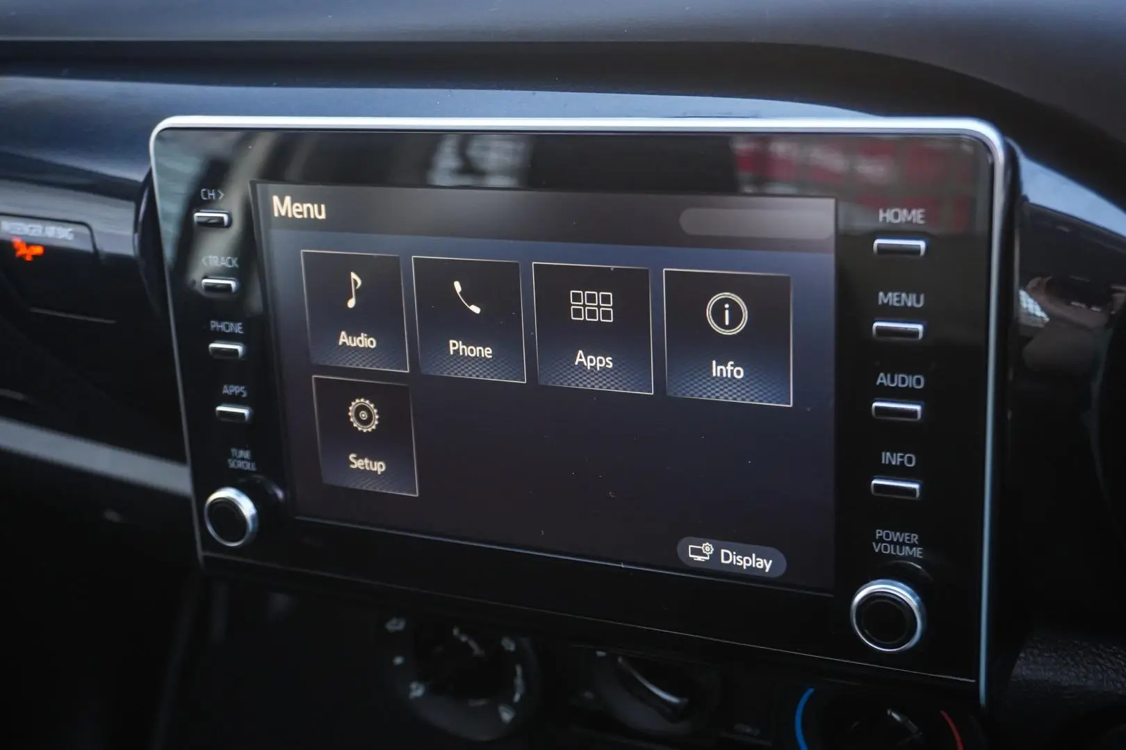 2020 Toyota Hilux Gallery Image 19