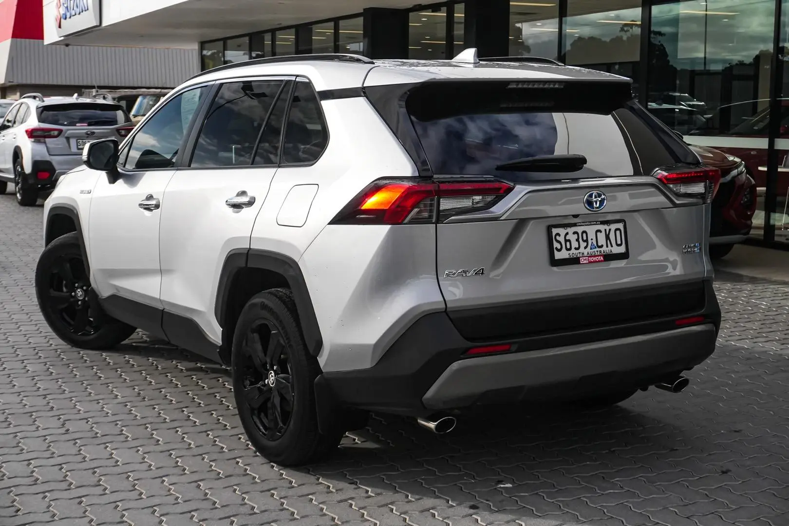 2021 Toyota RAV4 Gallery Image 3