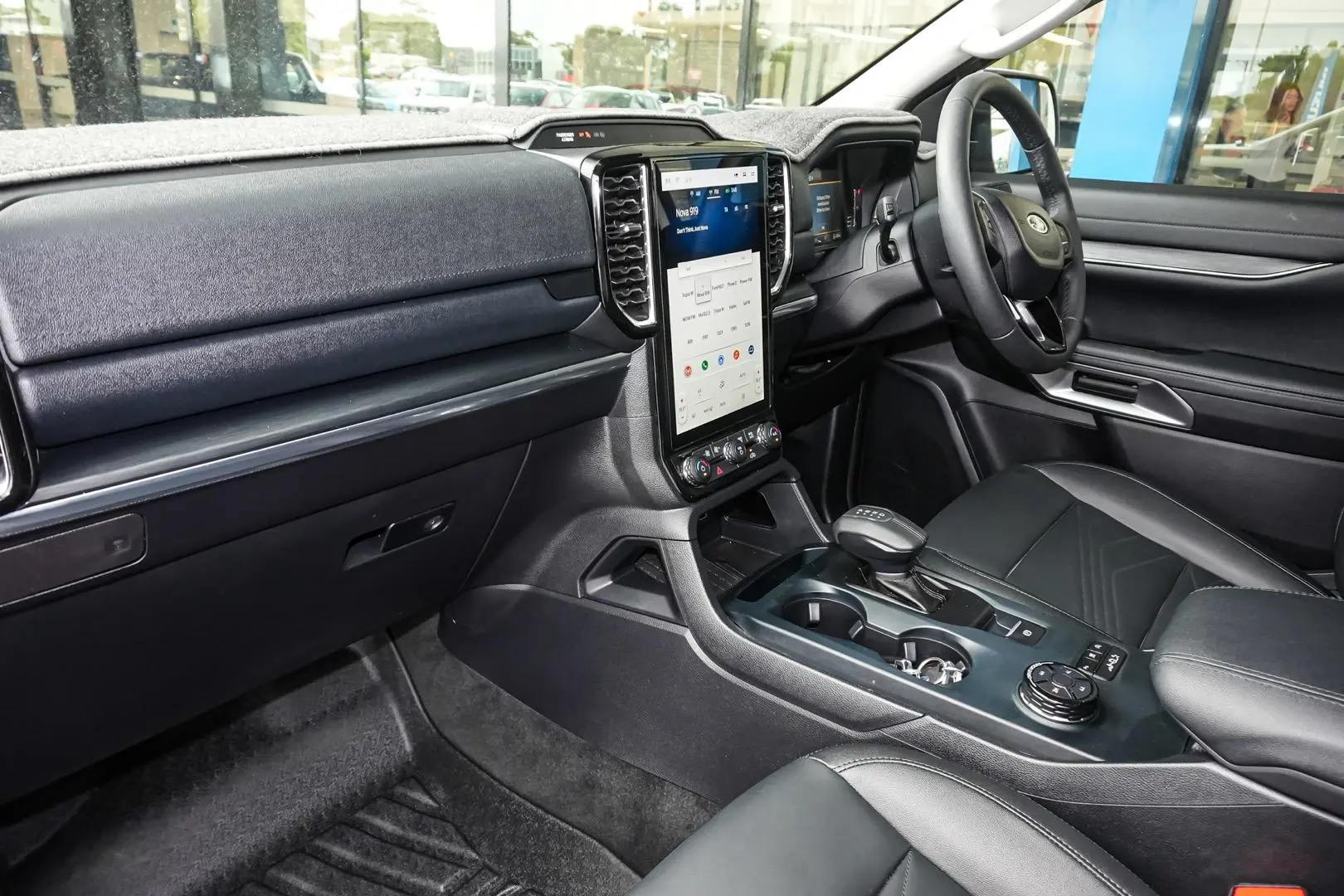 2024 Ford Everest Gallery Image 12