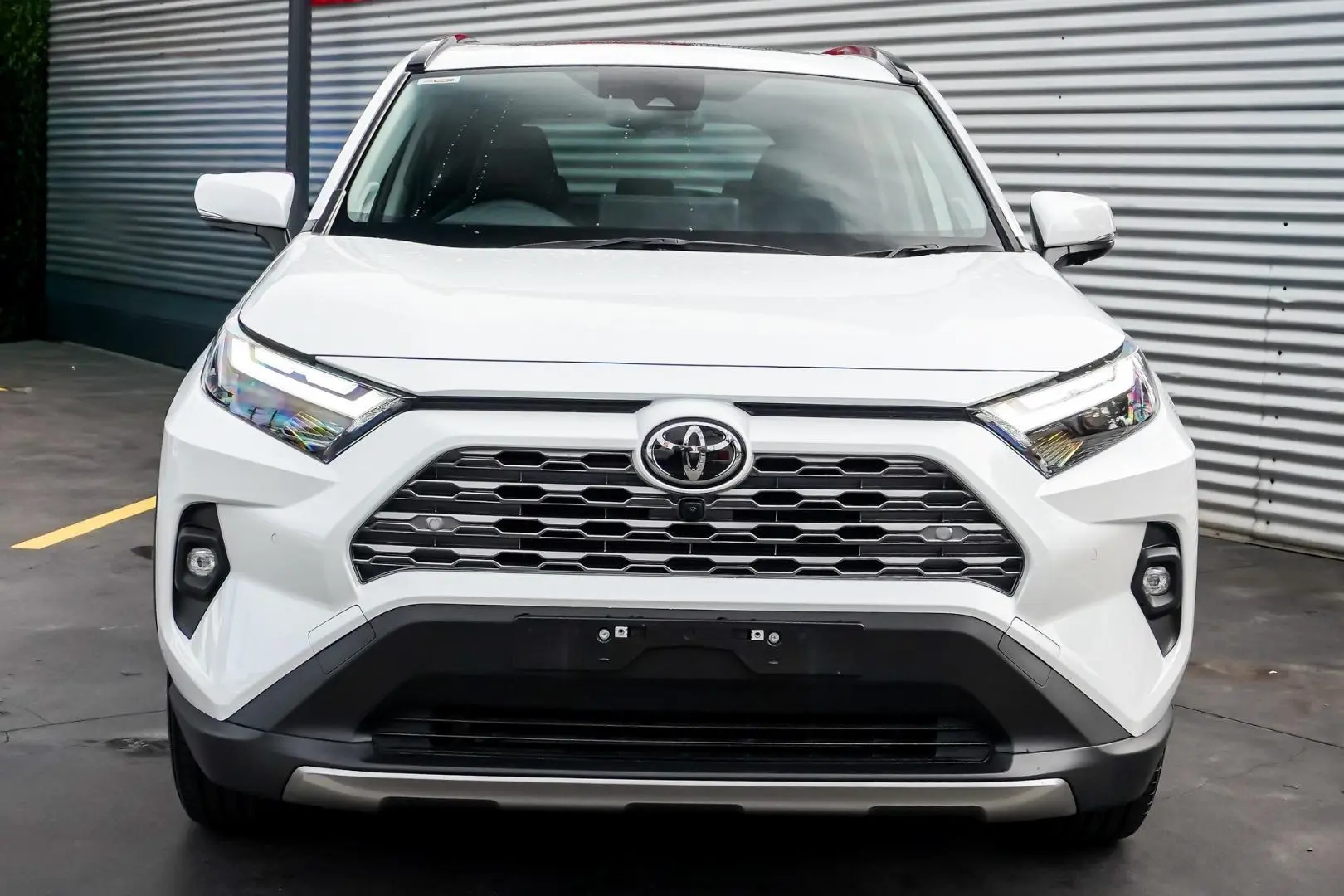 2025 Toyota RAV4 Gallery Image 5