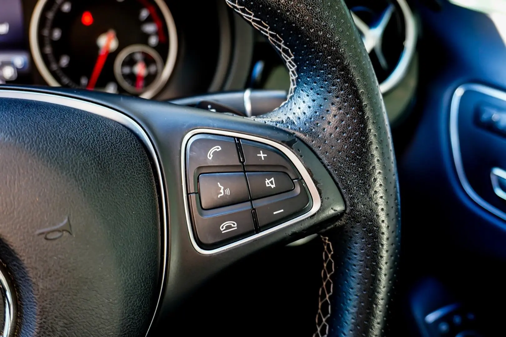 2016 Mercedes-Benz B-Class Gallery Image 22