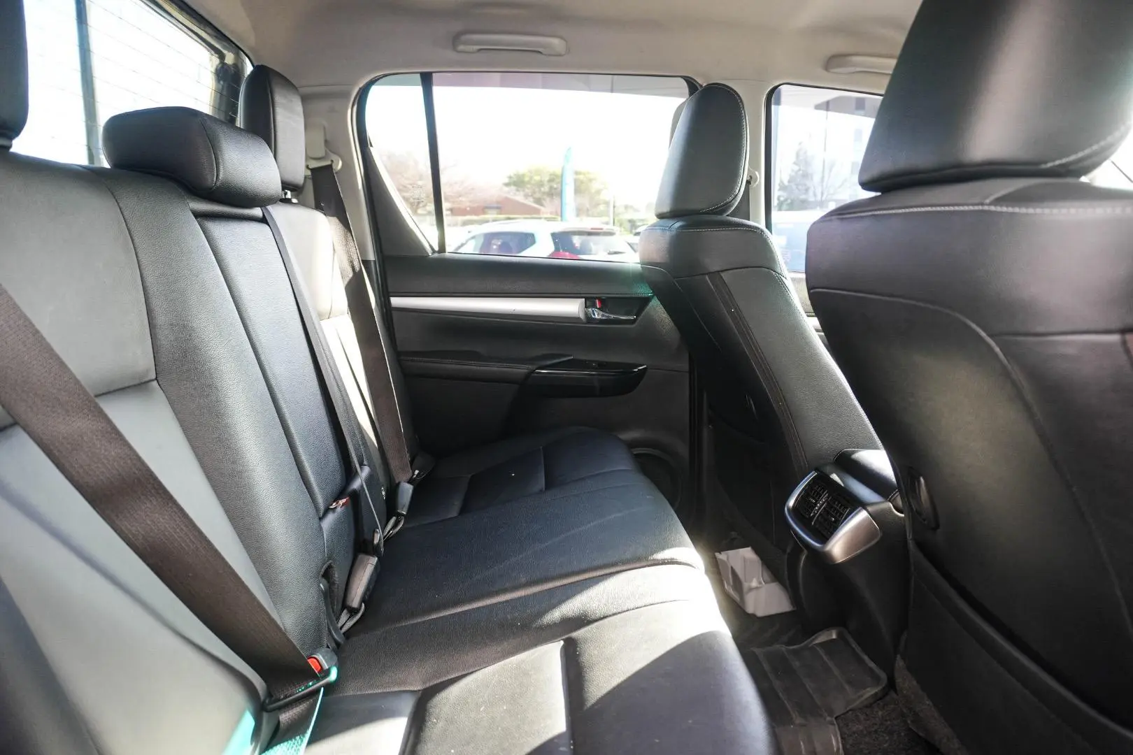 2022 Toyota Hilux Gallery Image 9