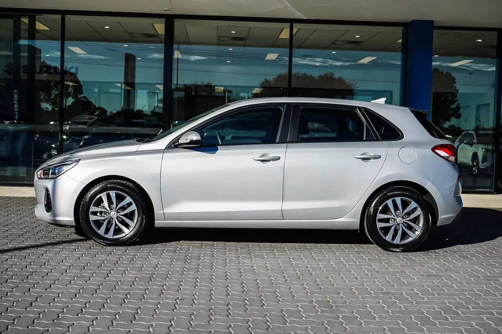 2017 Hyundai i30 Gallery Image 3