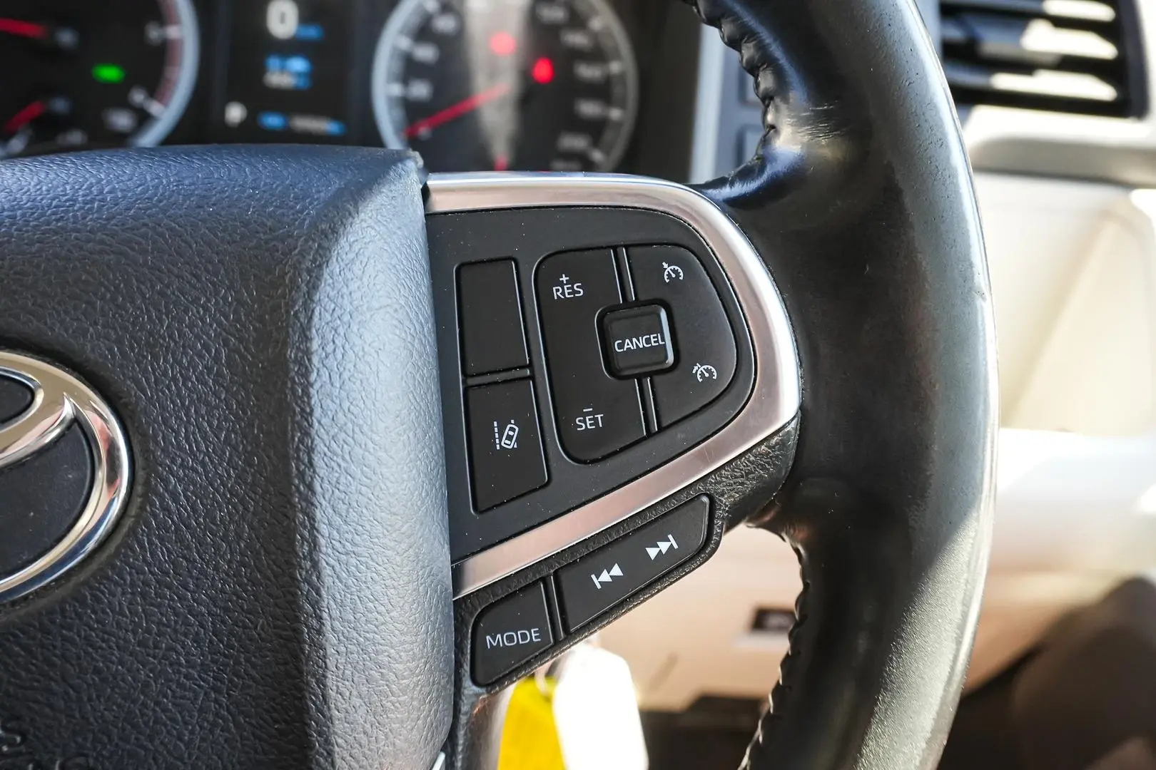 2021 Toyota Hiace Gallery Image 19