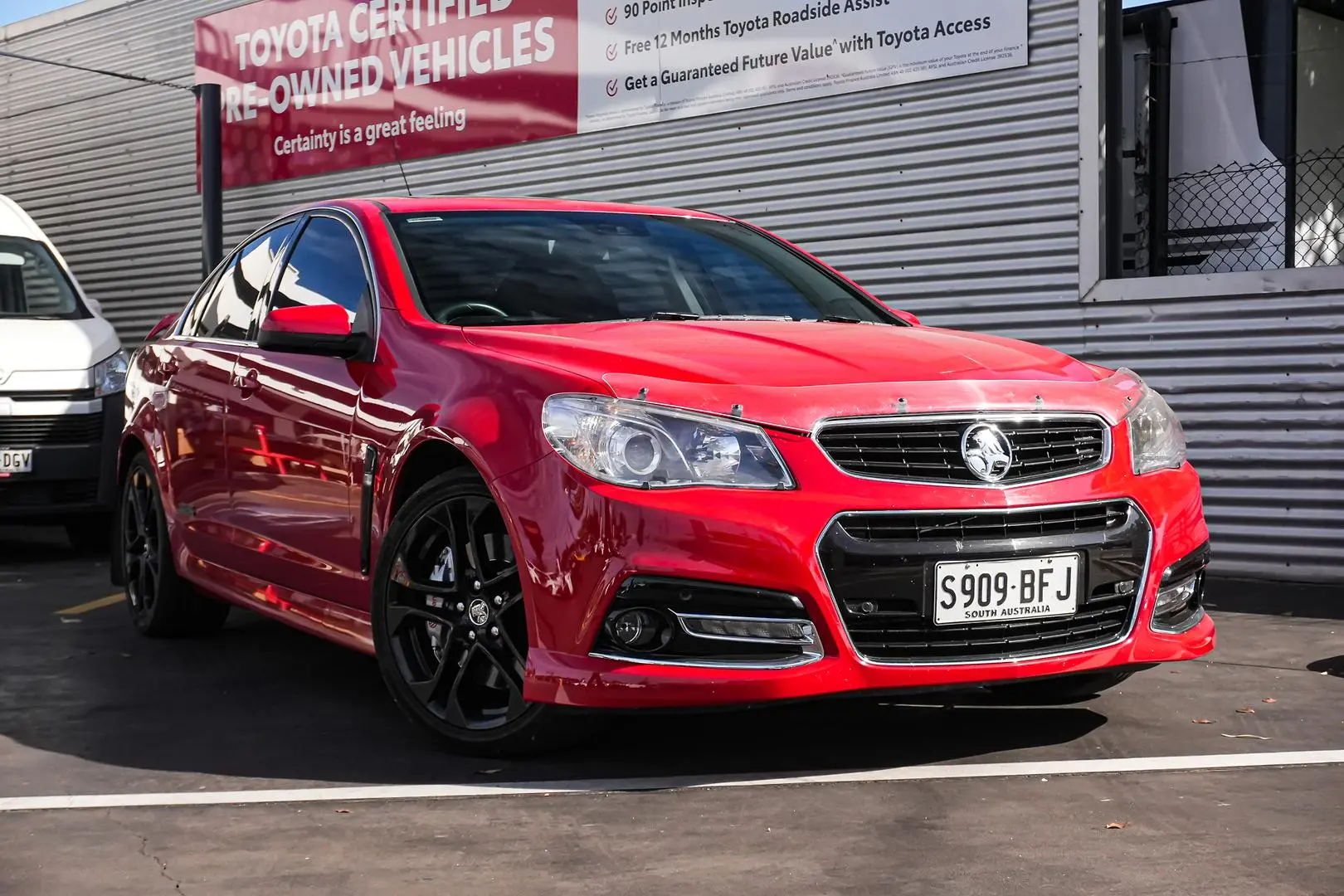 2015 Holden Commodore Gallery Image 2