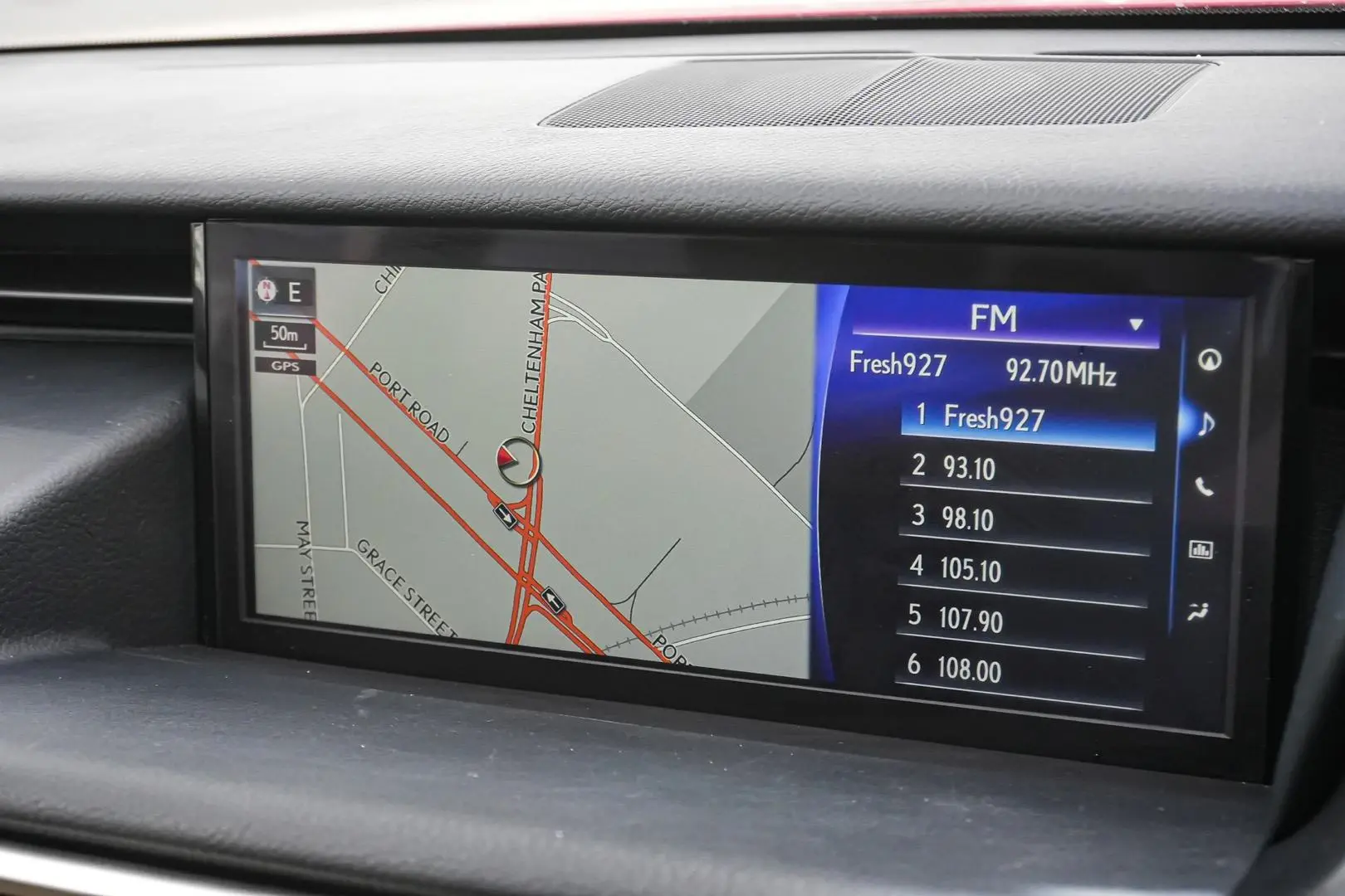 2020 Lexus IS Gallery Image 19