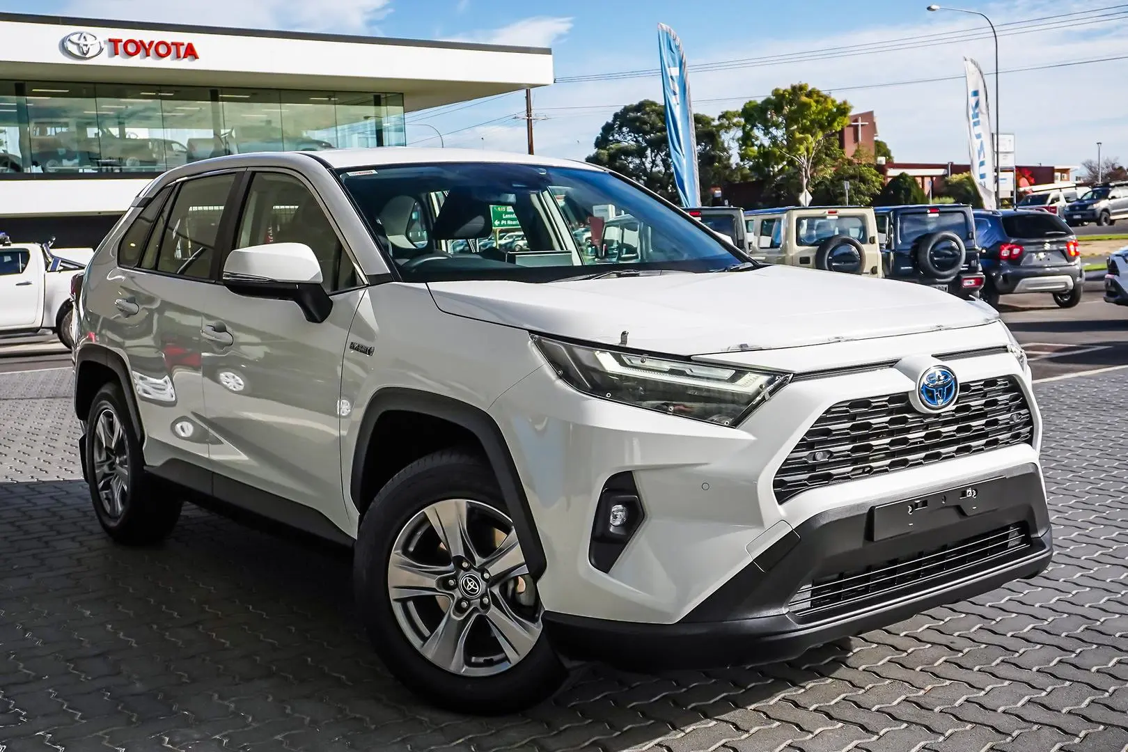 2022 Toyota RAV4 Gallery Image 1