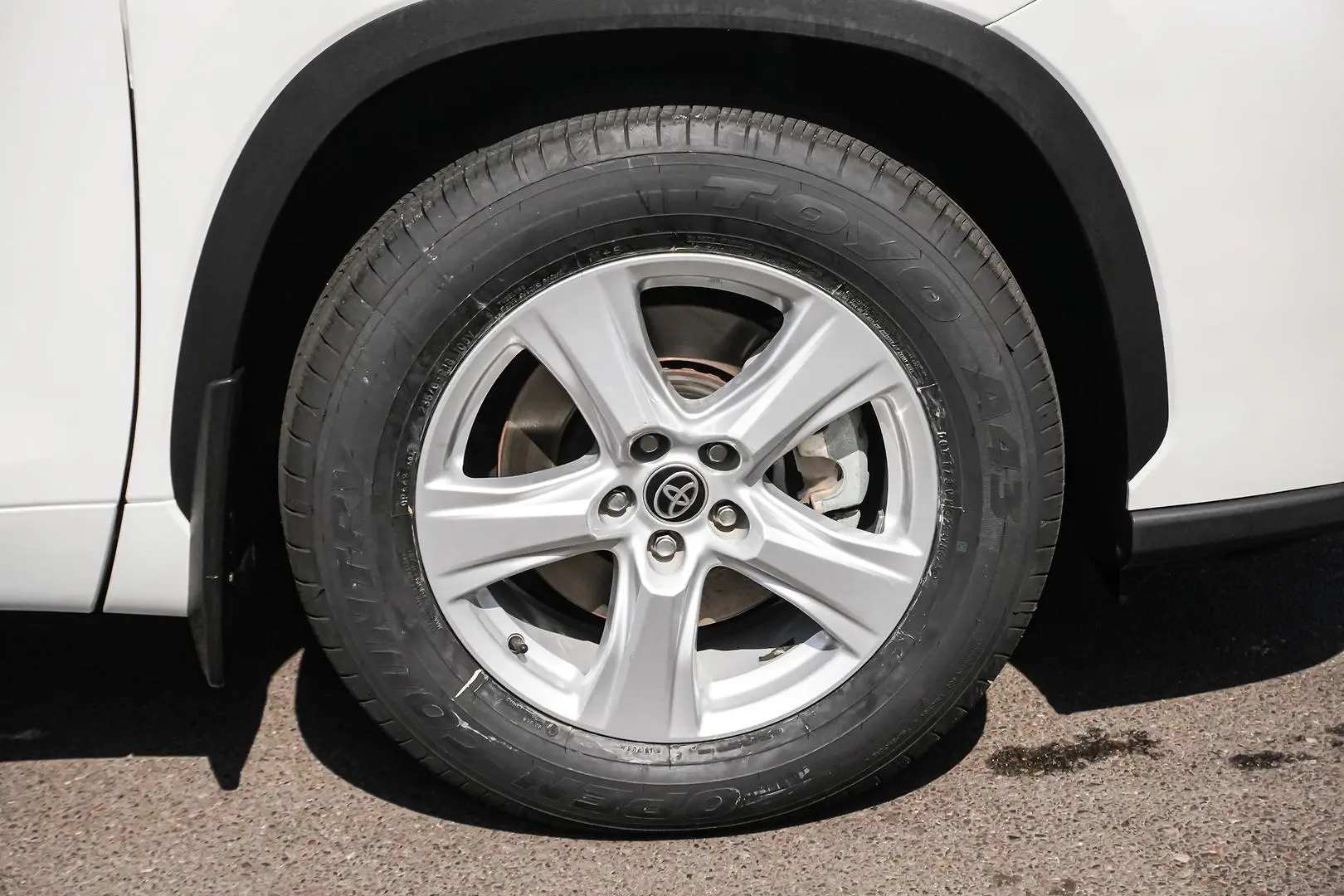 2023 Toyota Kluger Gallery Image 10