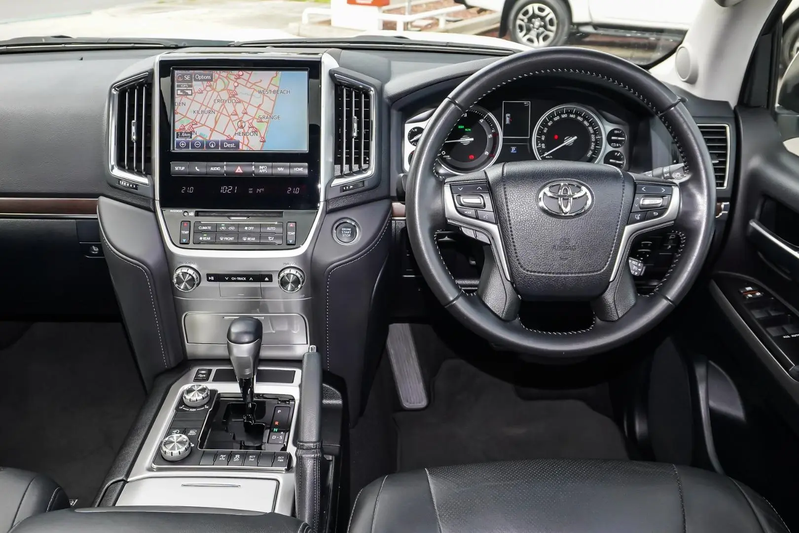 2021 Toyota Landcruiser Gallery Image 9