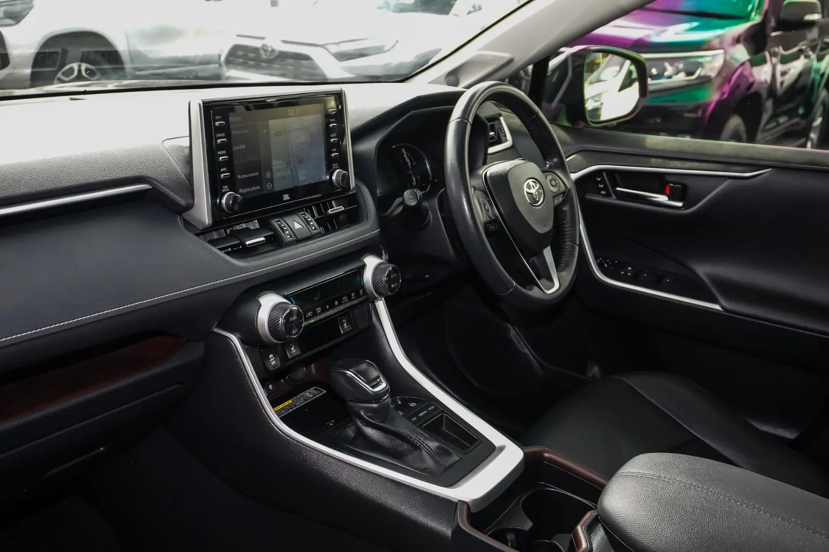 2021 Toyota RAV4 Gallery Image 10