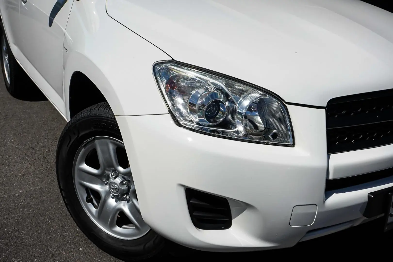 2010 Toyota RAV4 Gallery Image 12