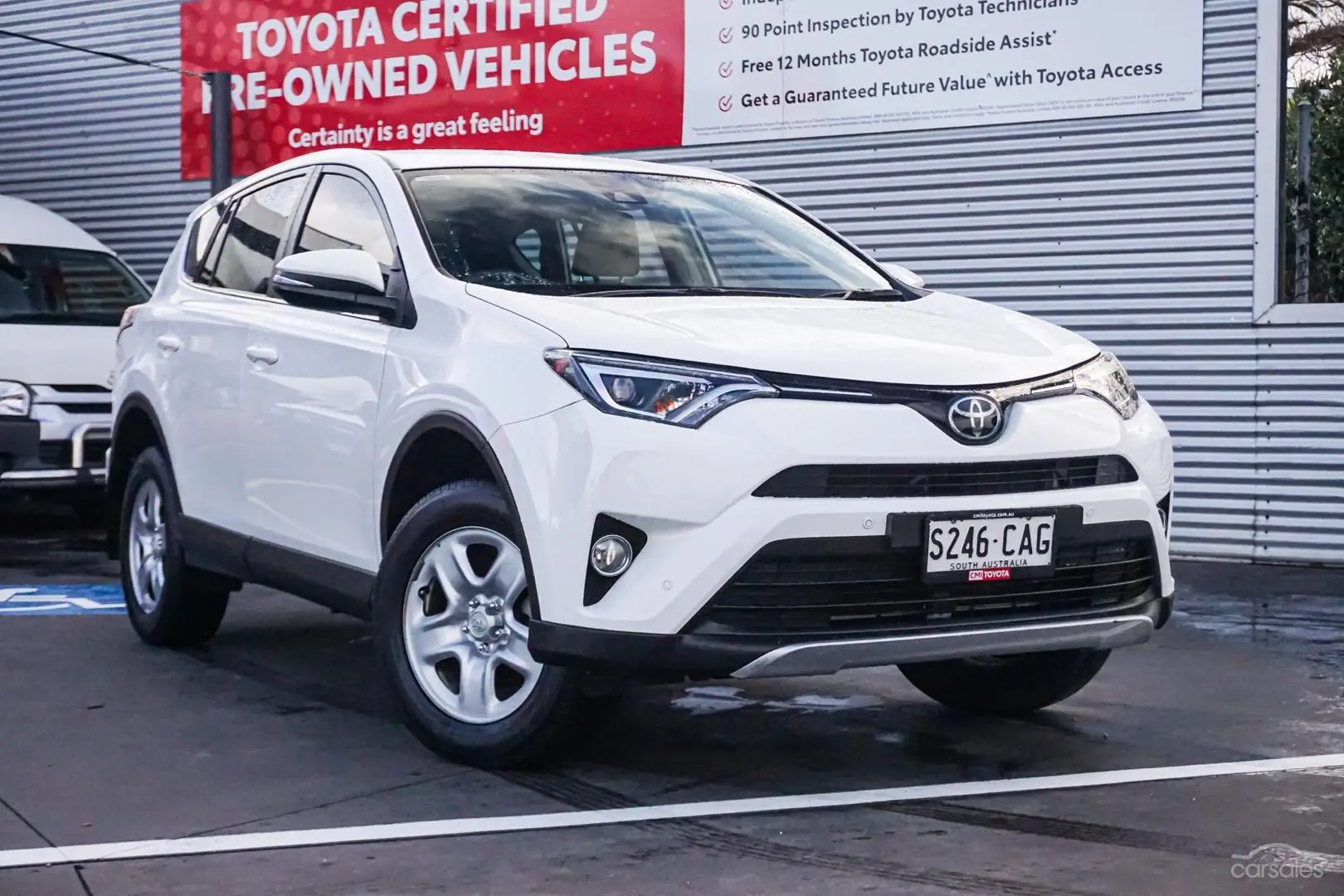 2018 Toyota RAV4 Image 1