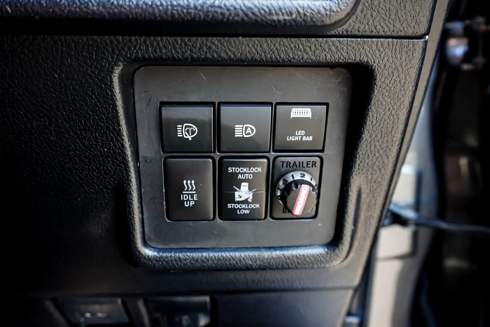 2018 Toyota Landcruiser Prado Gallery Image 28