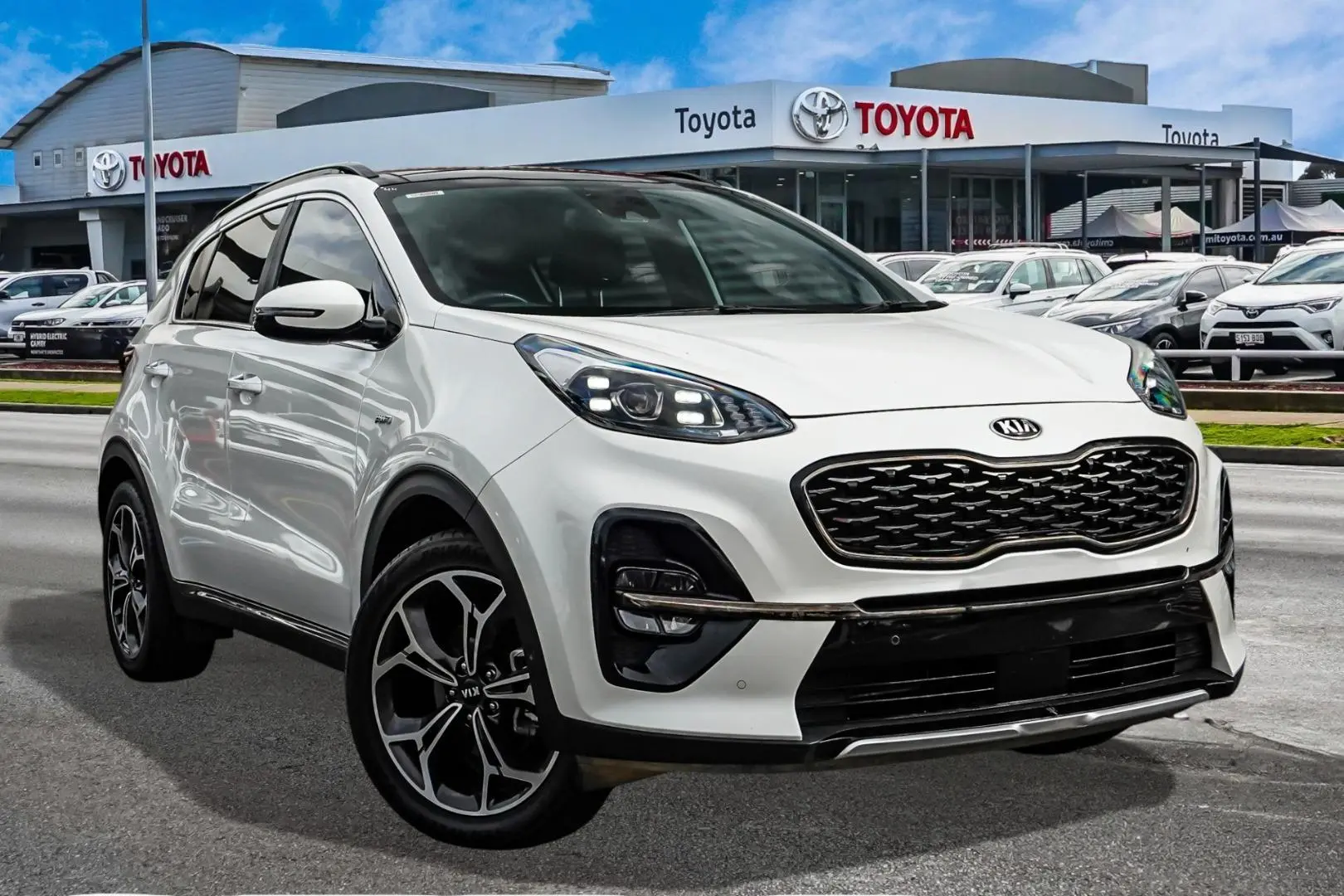 2021 Kia Sportage Gallery Image 1