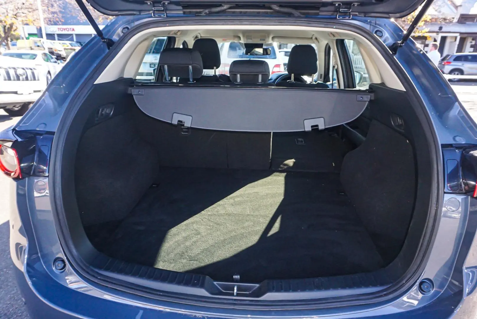 2020 Mazda CX-5 Gallery Image 11