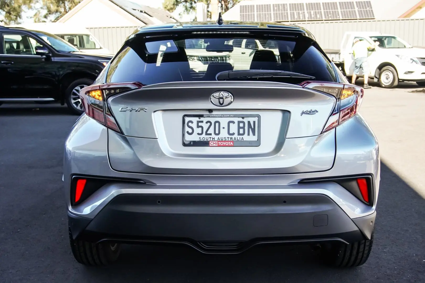 2019 Toyota C-Hr Gallery Image 5