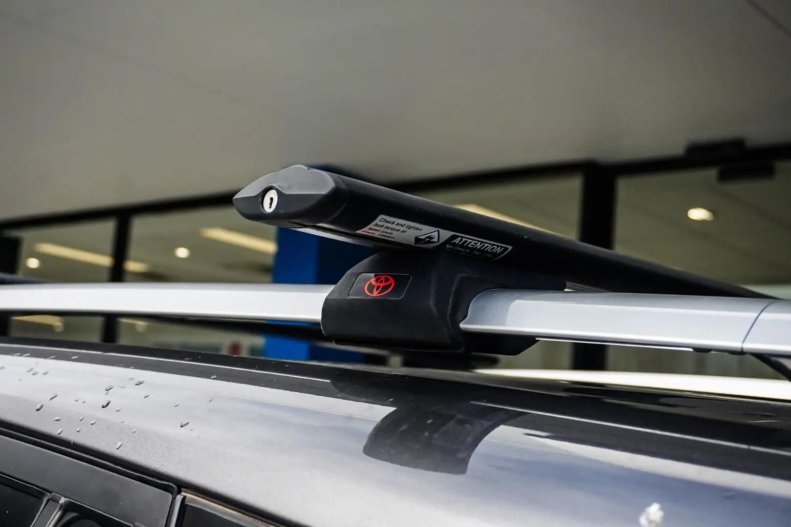 2018 Toyota RAV4 Gallery Image 18