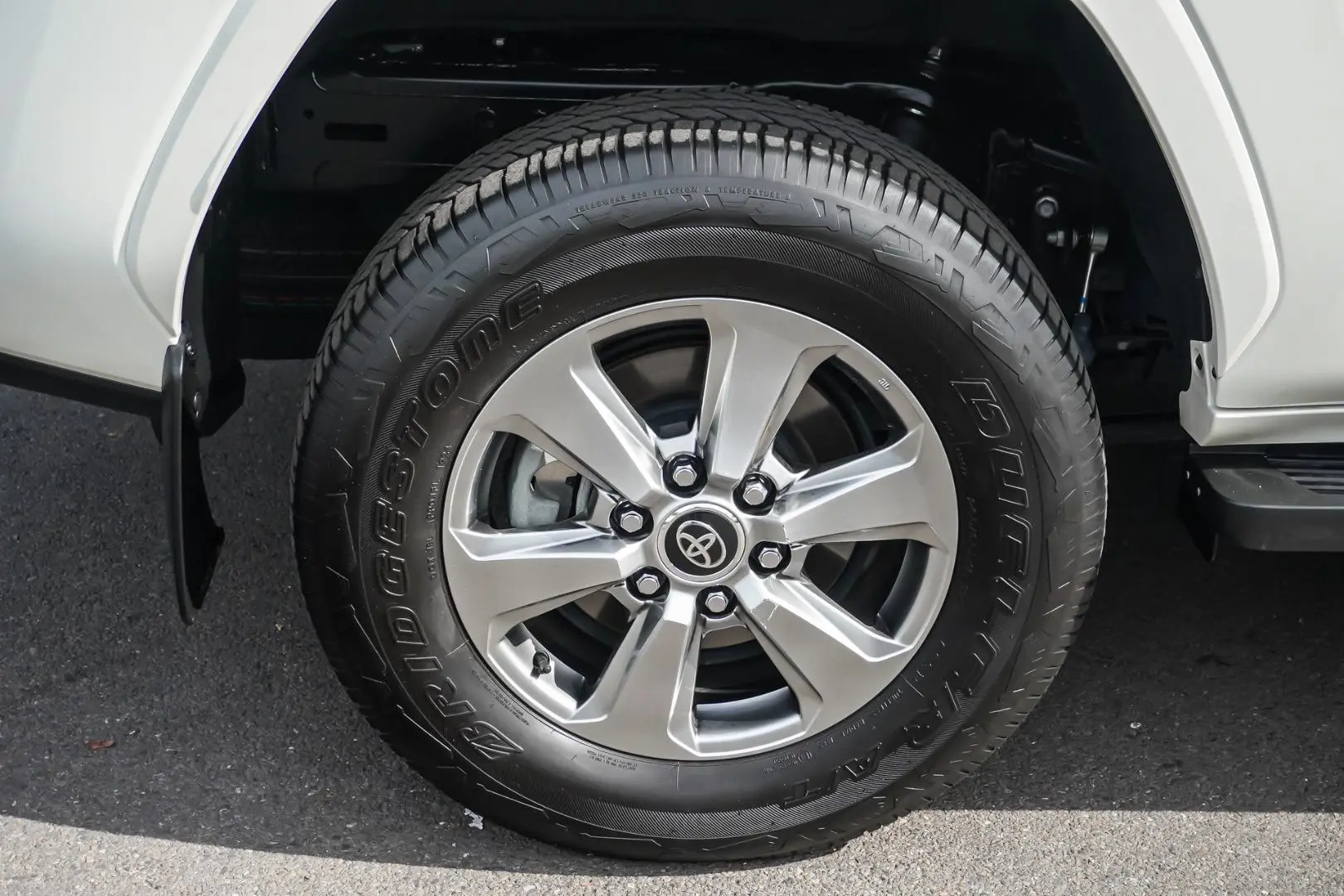 2024 Toyota Landcruiser Gallery Image 18