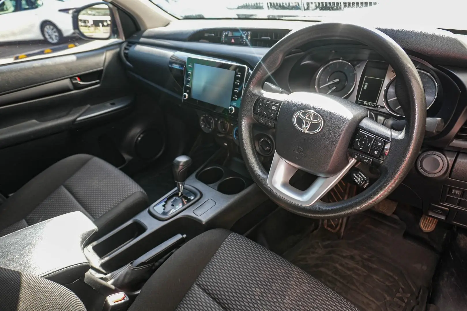 2023 Toyota Hilux Gallery Image 7