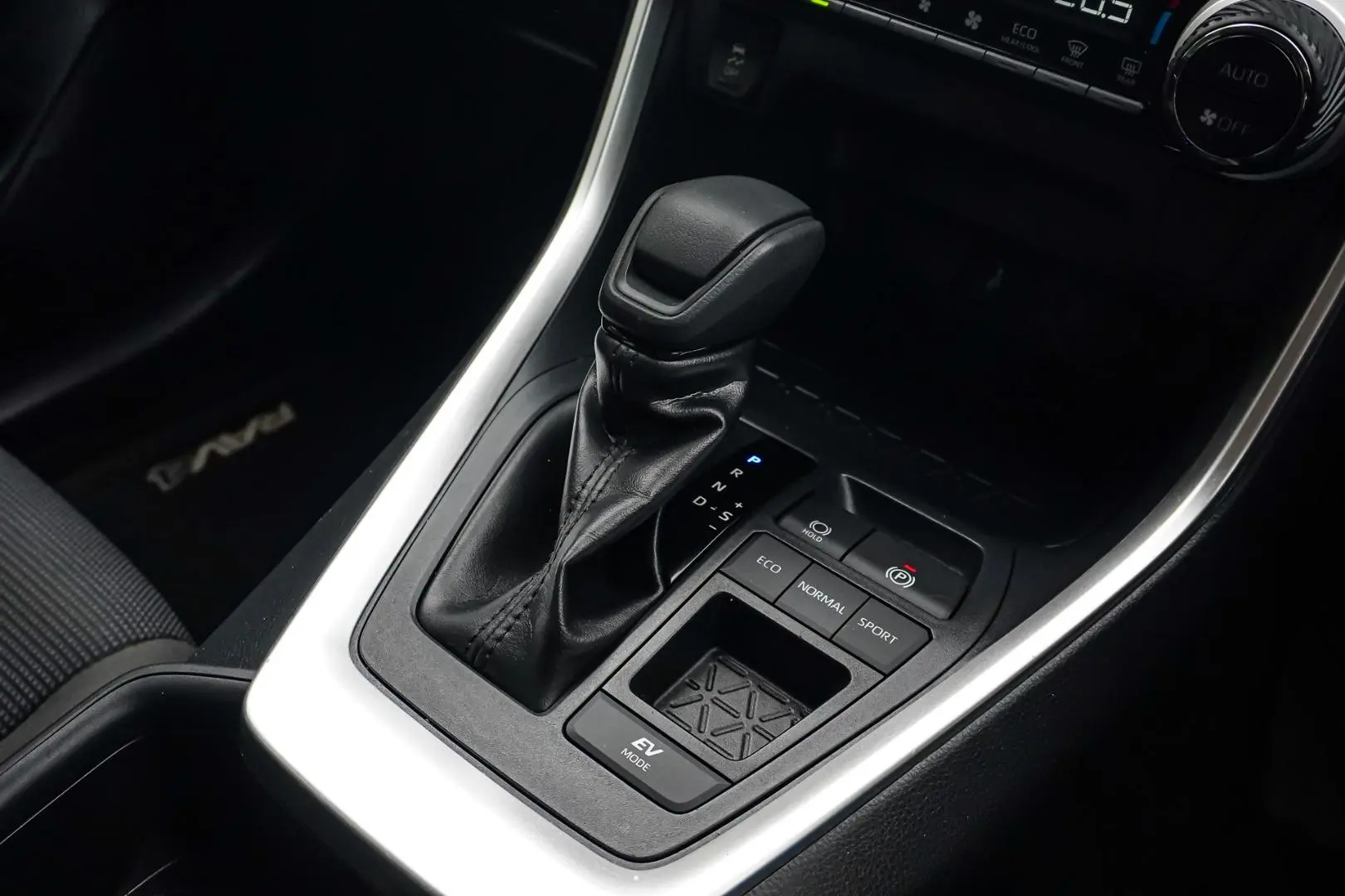 2022 Toyota RAV4 Gallery Image 20