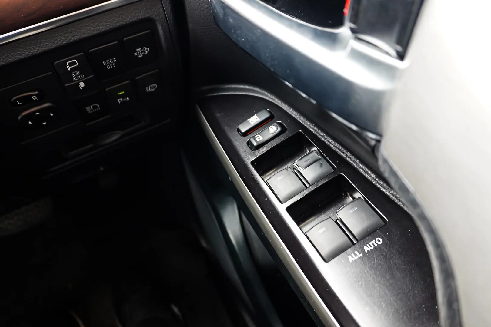 2021 Toyota Landcruiser Gallery Image 26