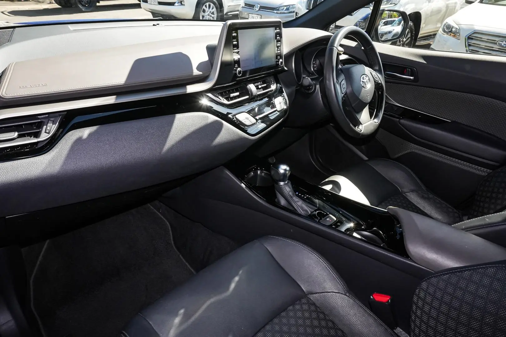 2023 Toyota C-HR Gallery Image 10