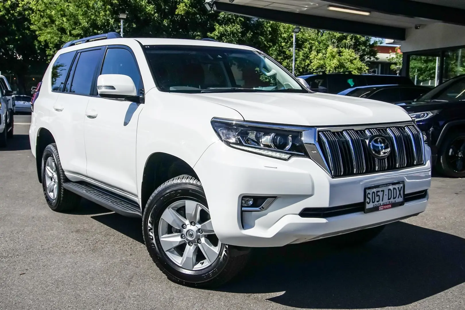 2023 Toyota Landcruiser Prado Gallery Image 1