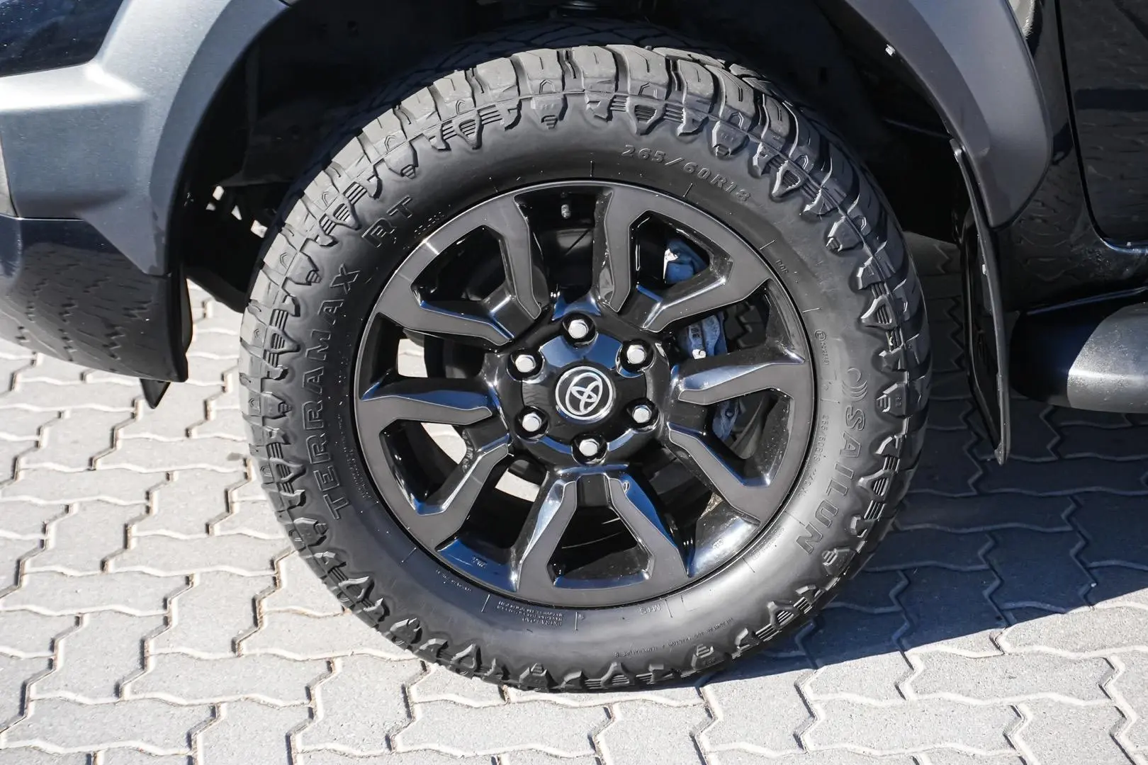 2022 Toyota Hilux Gallery Image 14
