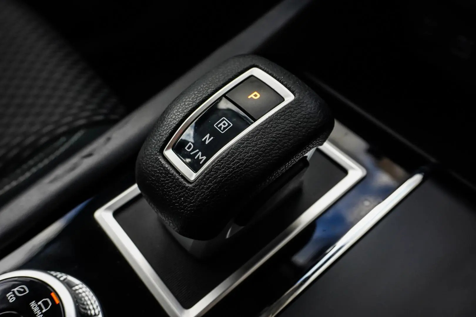 2023 Mitsubishi Outlander Gallery Image 20
