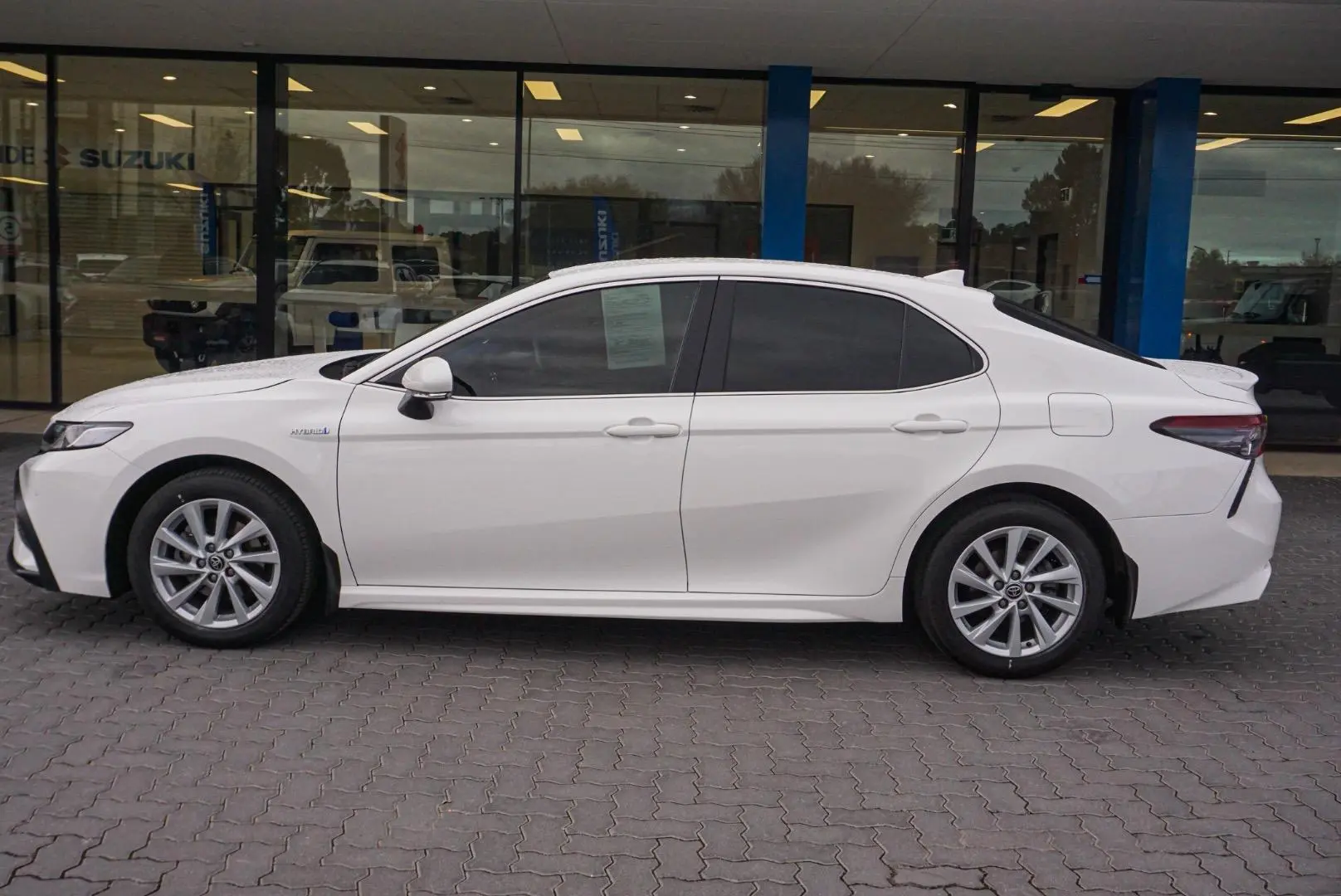2022 Toyota Camry Gallery Image 4