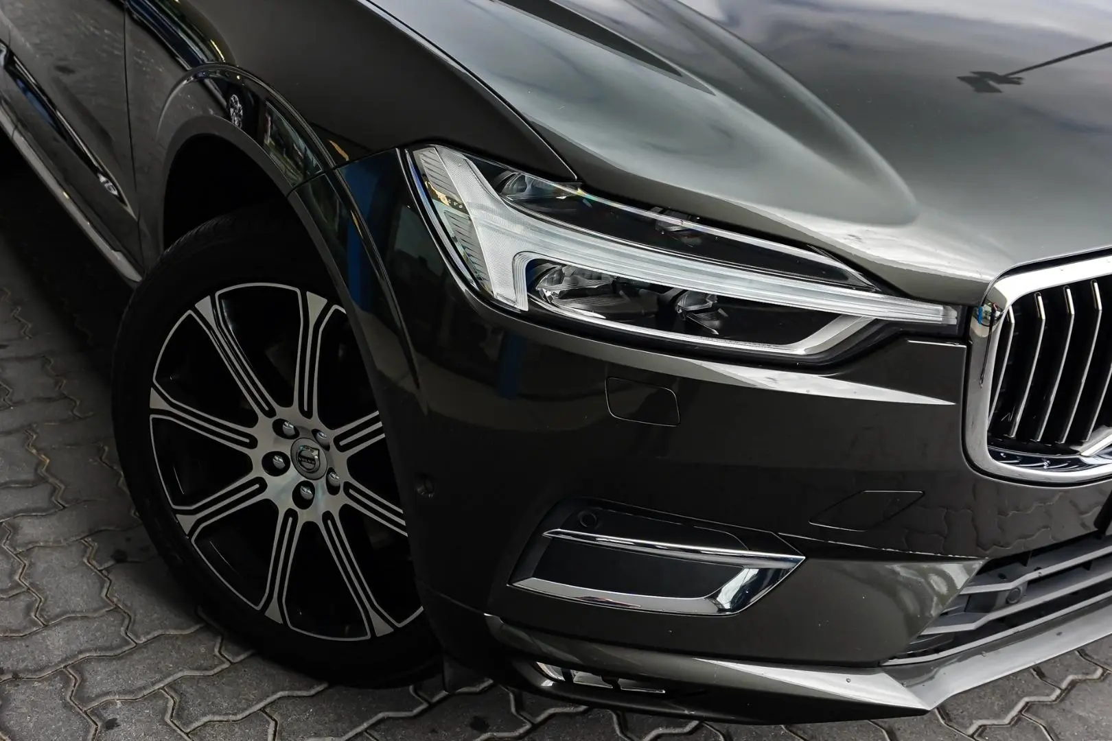 2020 Volvo XC60 Gallery Image 13