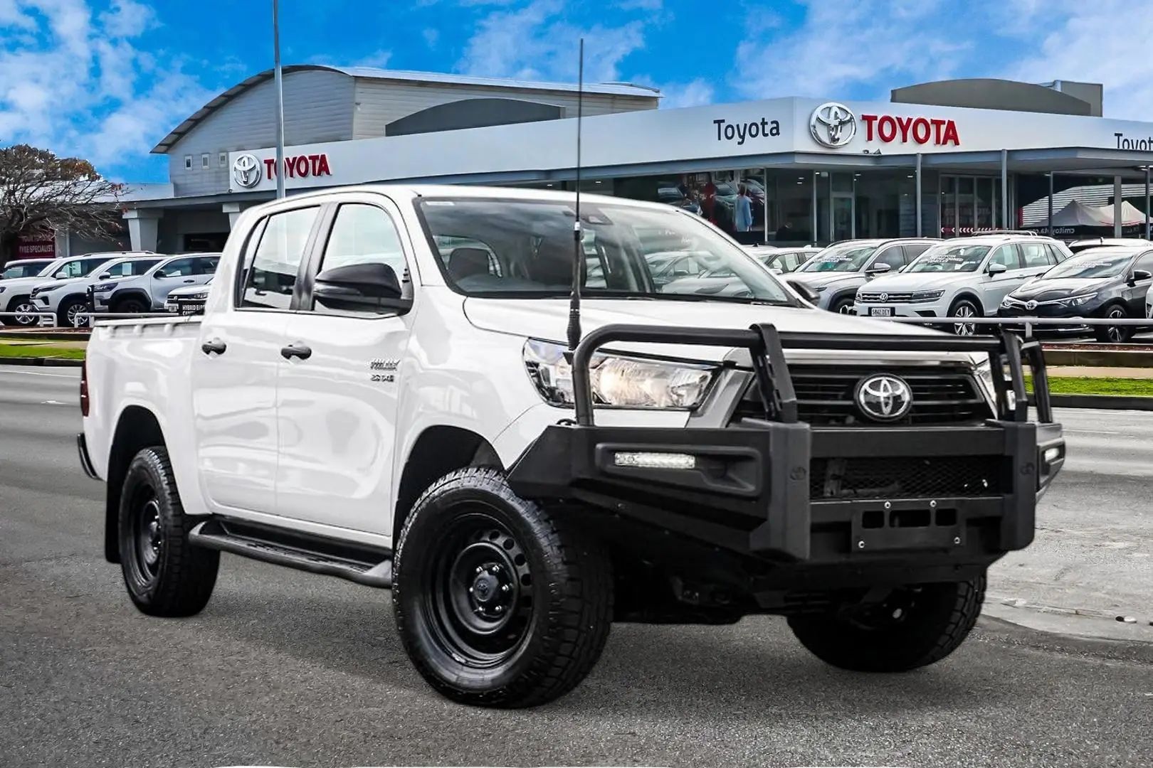 2022 Toyota Hilux Gallery Image 1