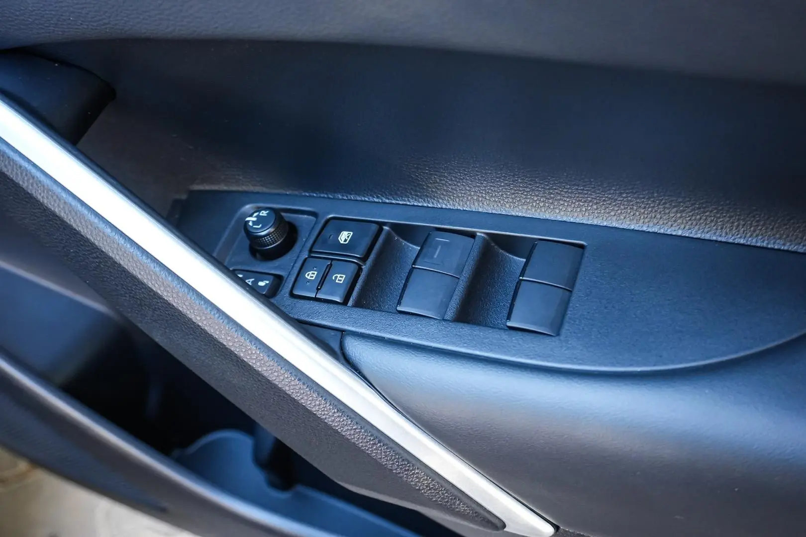 2024 Toyota Corolla Cross Gallery Image 16