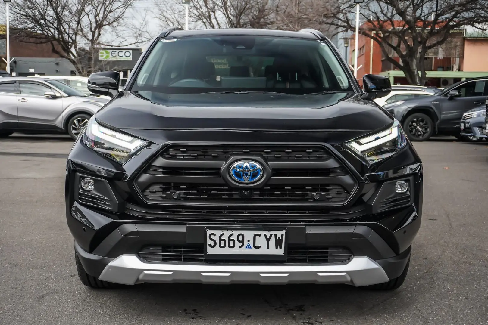 2023 Toyota RAV4 Gallery Image 4