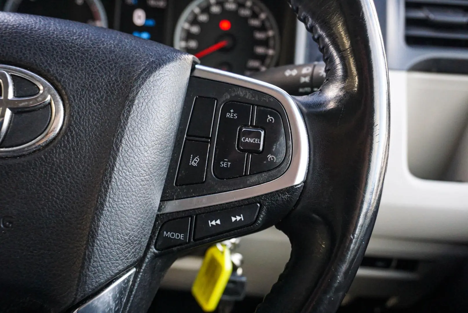 2020 Toyota Hiace Gallery Image 23