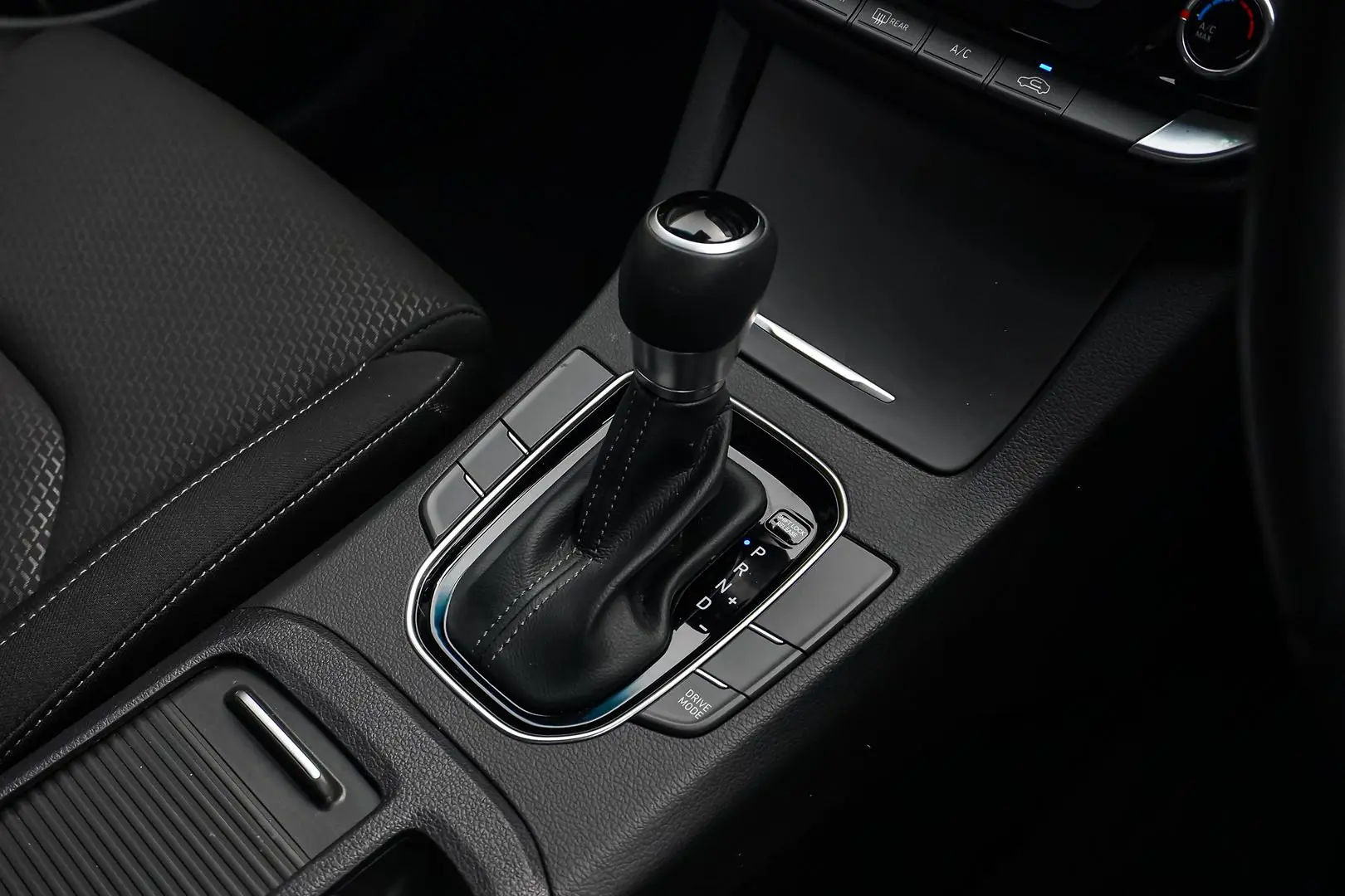 2022 Hyundai i30 Gallery Image 18