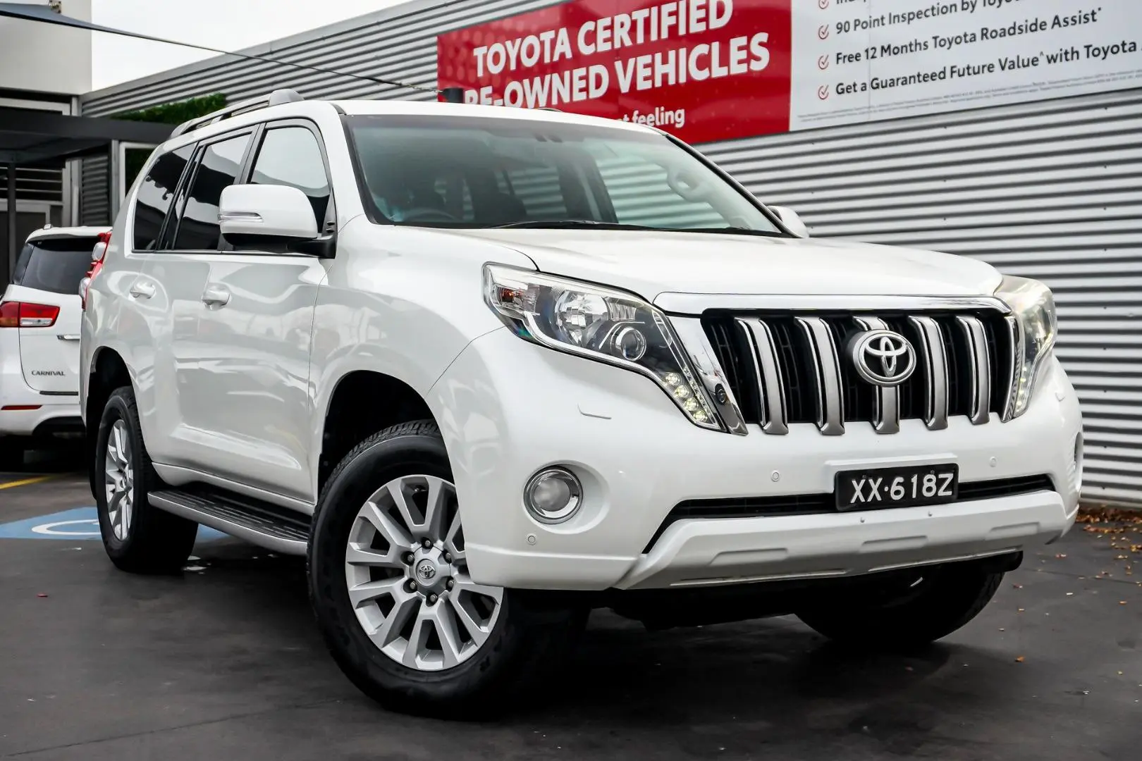 2015 Toyota Landcruiser Prado Gallery Image 2