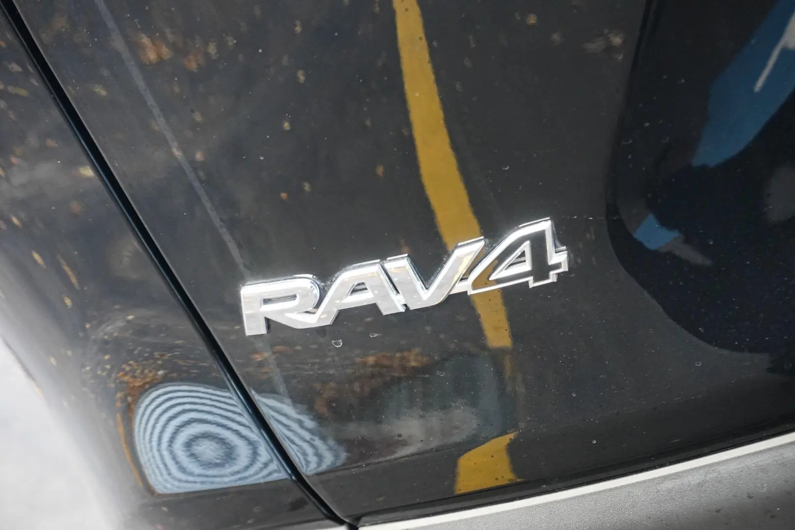 2022 Toyota RAV4 Gallery Image 9