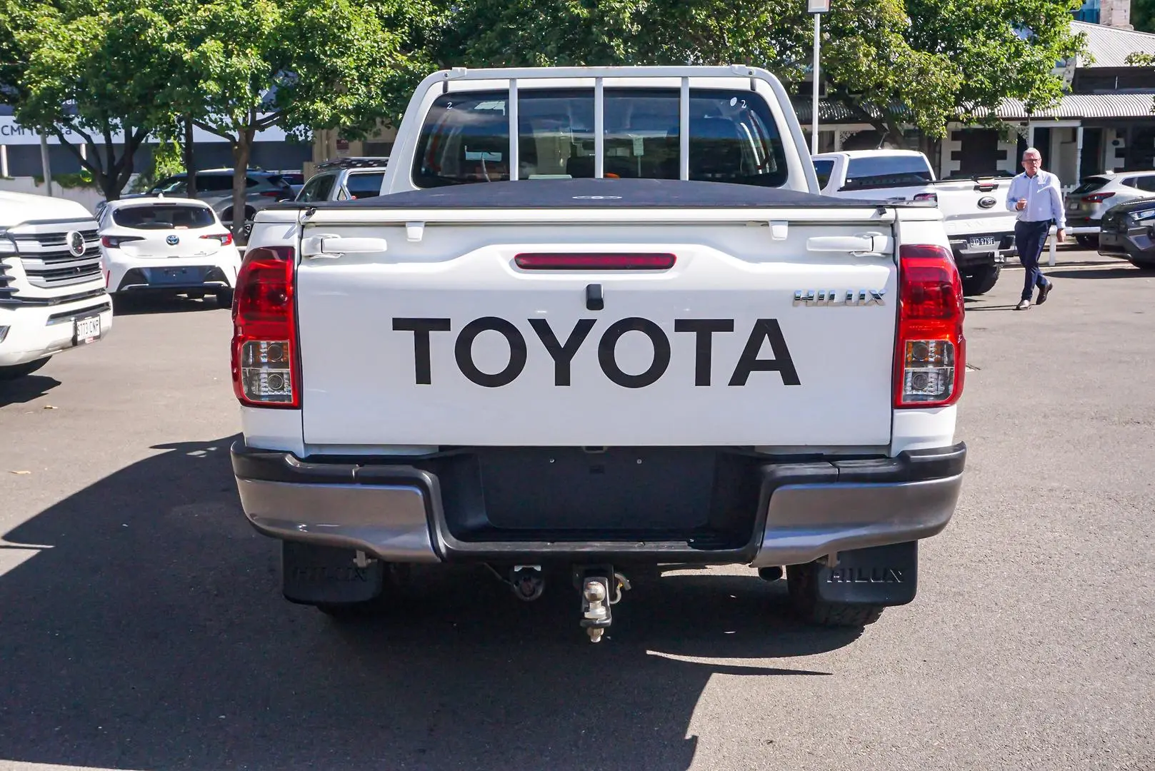 2021 Toyota Hilux Gallery Image 5