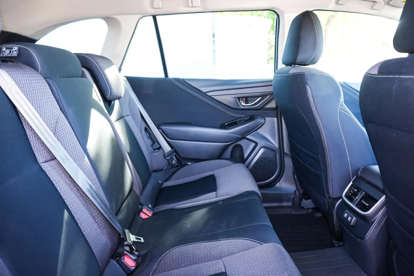 2022 Subaru Outback Gallery Image 15