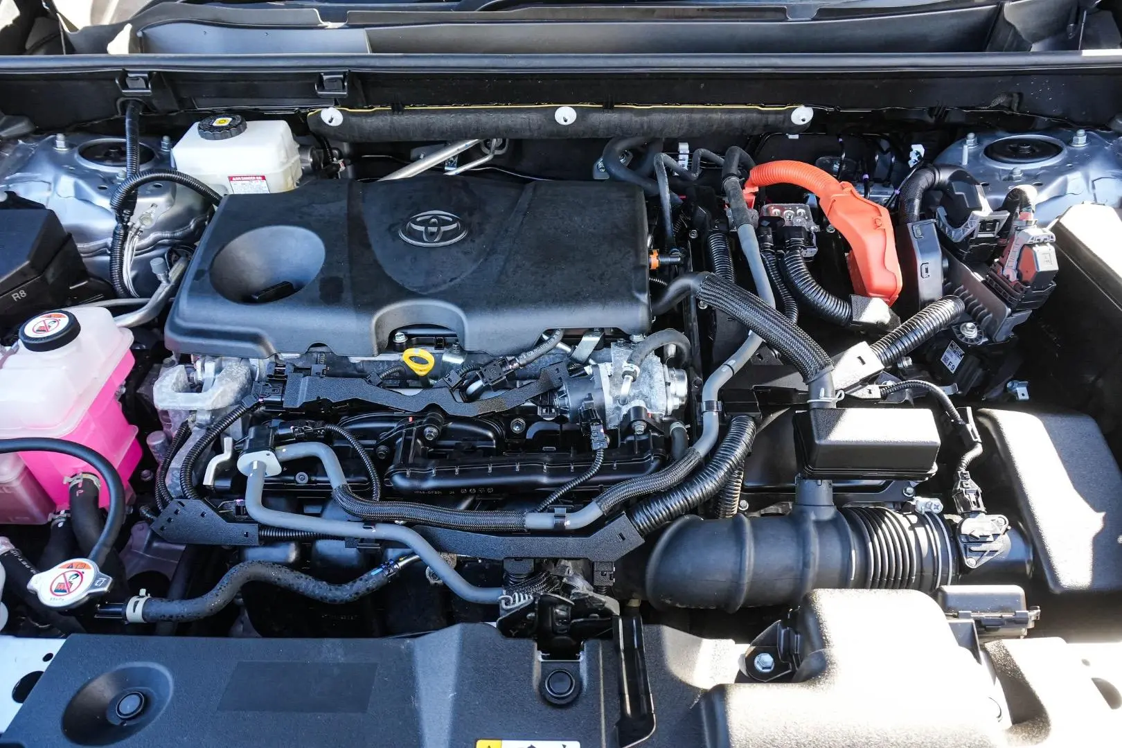 2022 Toyota RAV4 Gallery Image 25