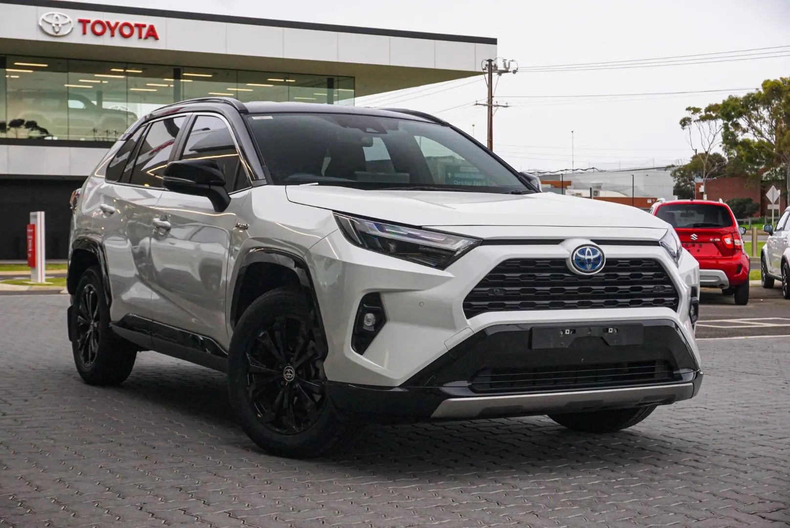 2023 Toyota RAV4 Gallery Image 2