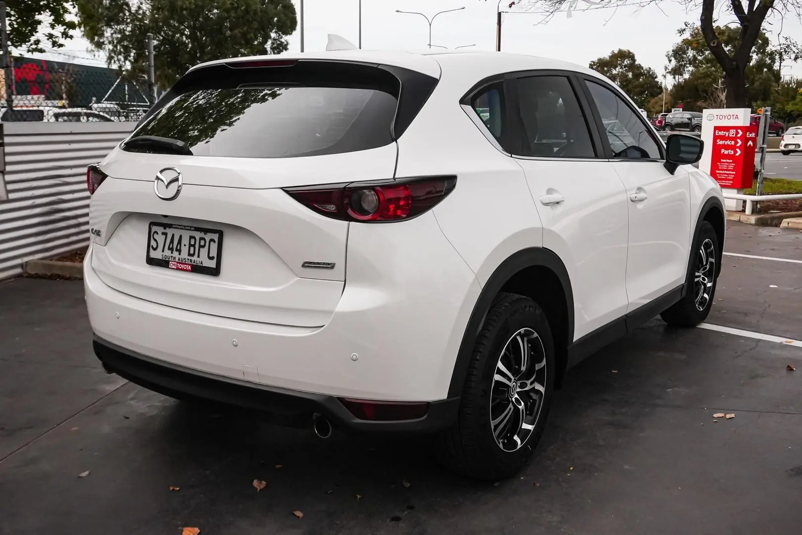 2017 Mazda CX-5 Gallery Image 3