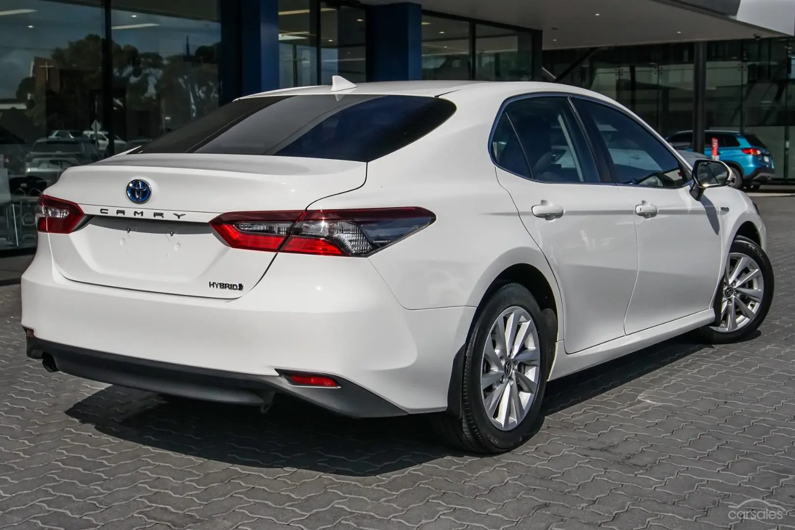 2021 Toyota Camry Image 2