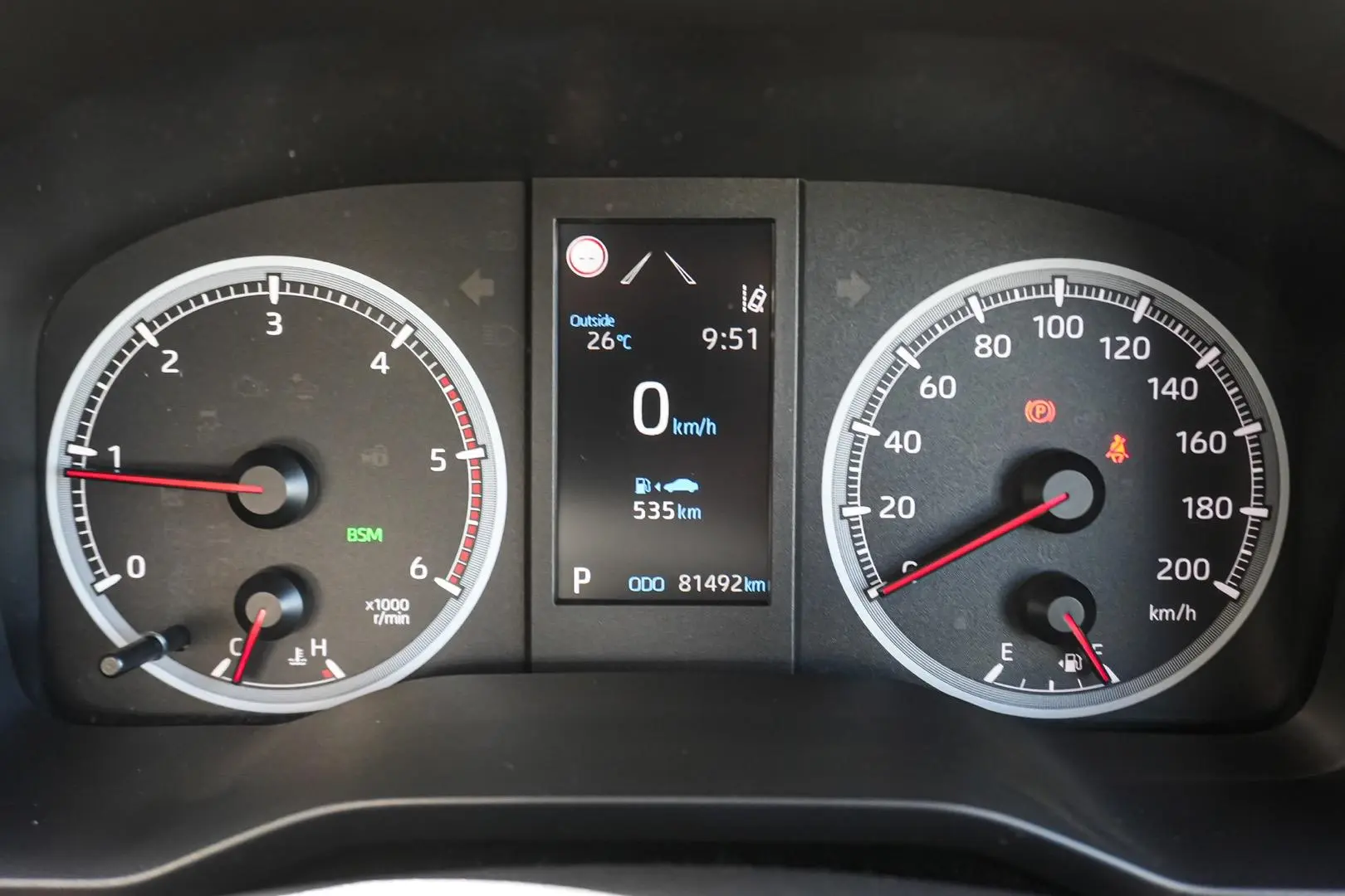 2022 Toyota Hiace Gallery Image 17